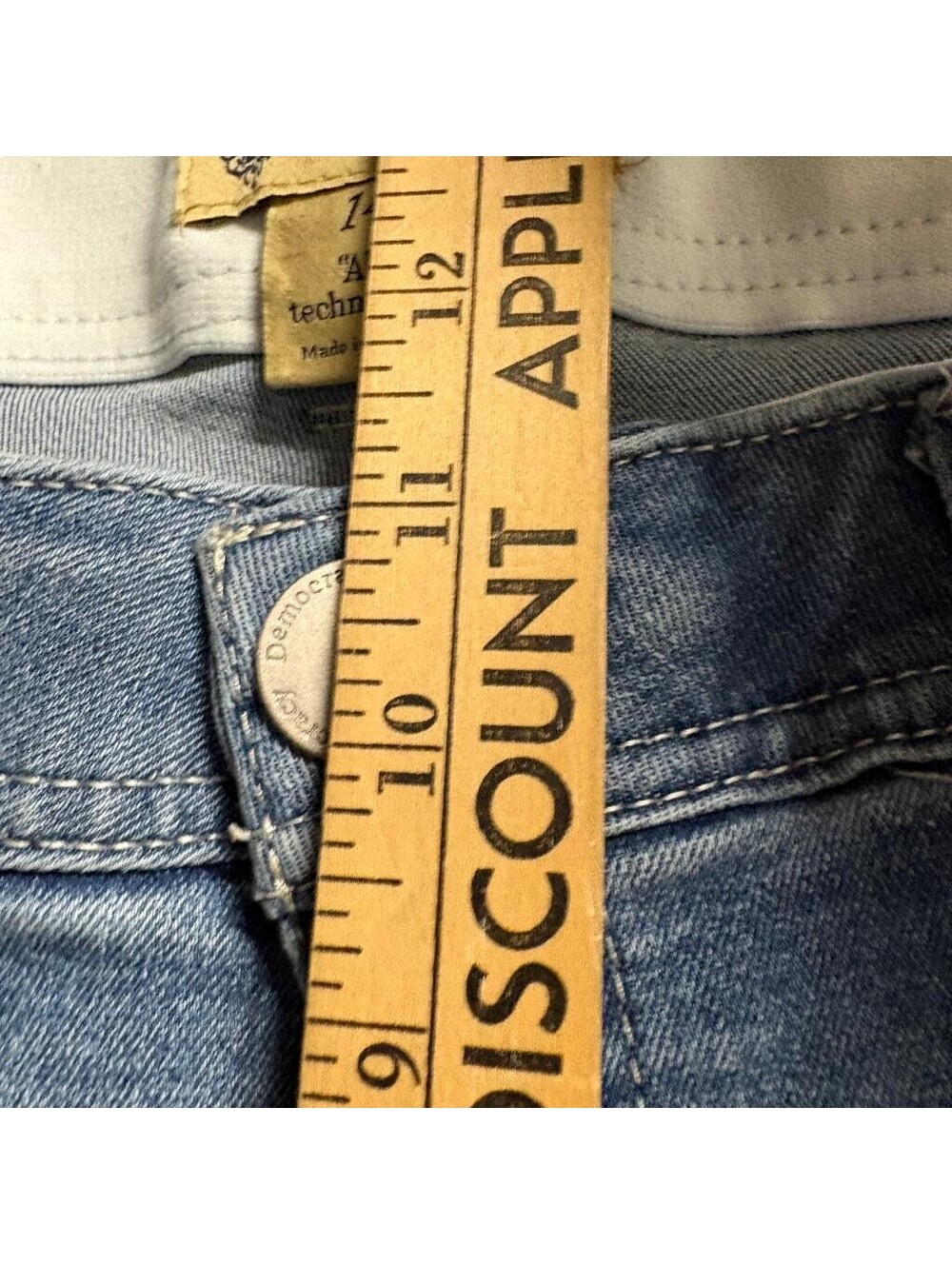Democracy Ab Technology Crop Jeans Womens 14 Blue Distressed Raw Hem Stretch - Picture 7 of 10